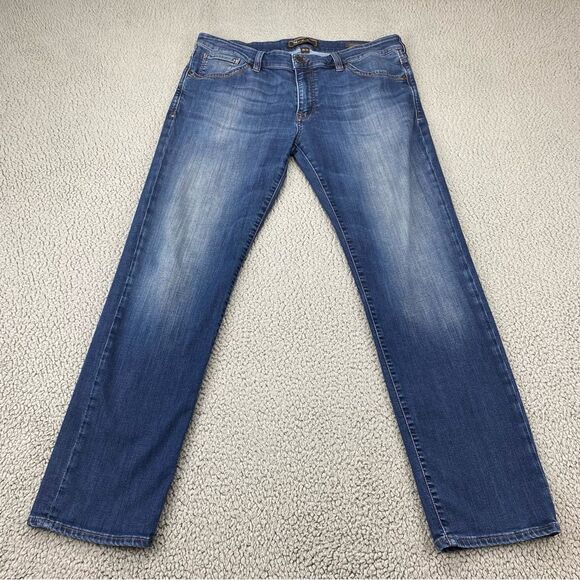 34 Heritage Men's Courage Mid-Rise Straight Jeans  |   Size:  36 - Picture 1 of 15